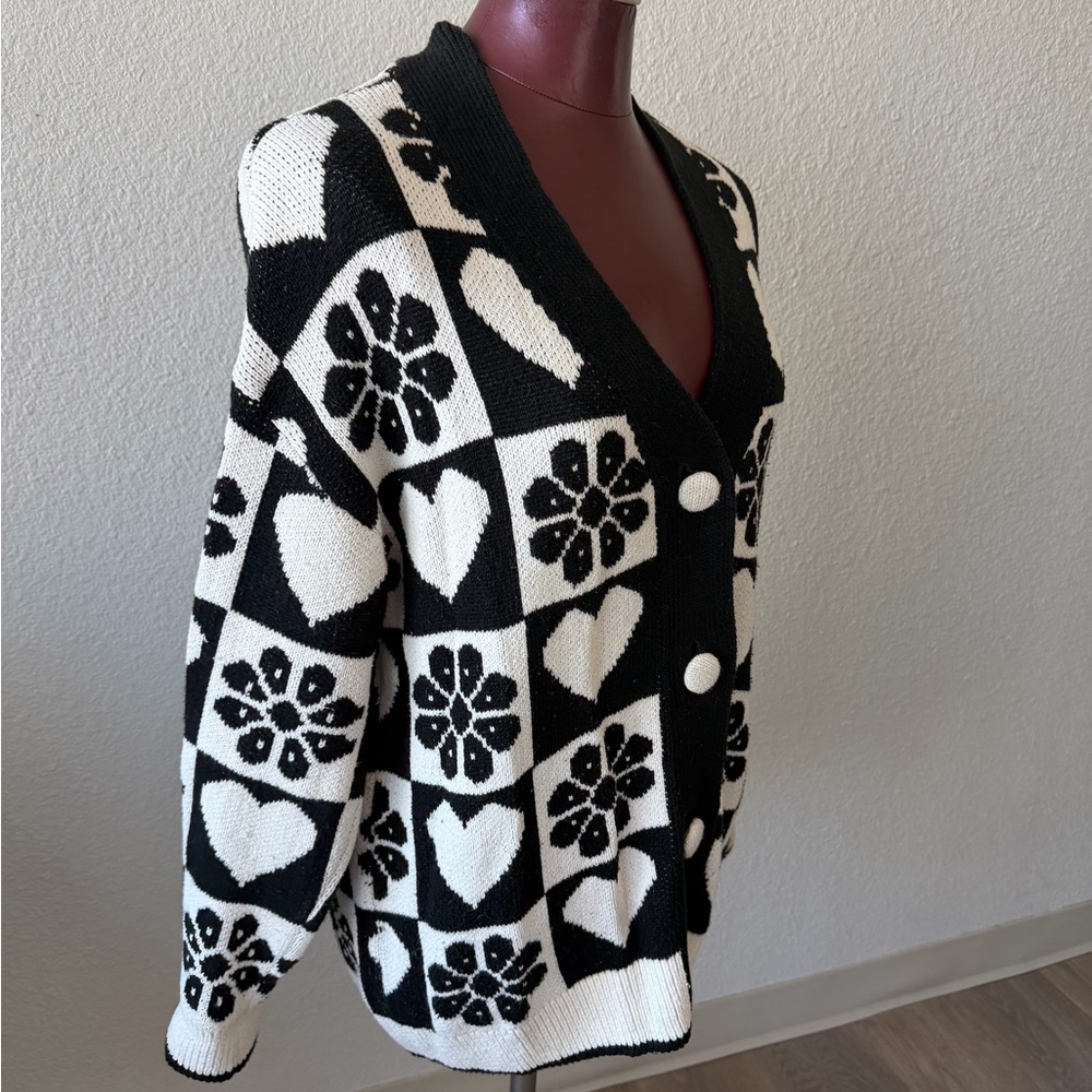 ZARA WOMAN JACQUARD KNIT CARDIGAN HEART FLORAL BLACK WHITE S - Picture 6 of 12